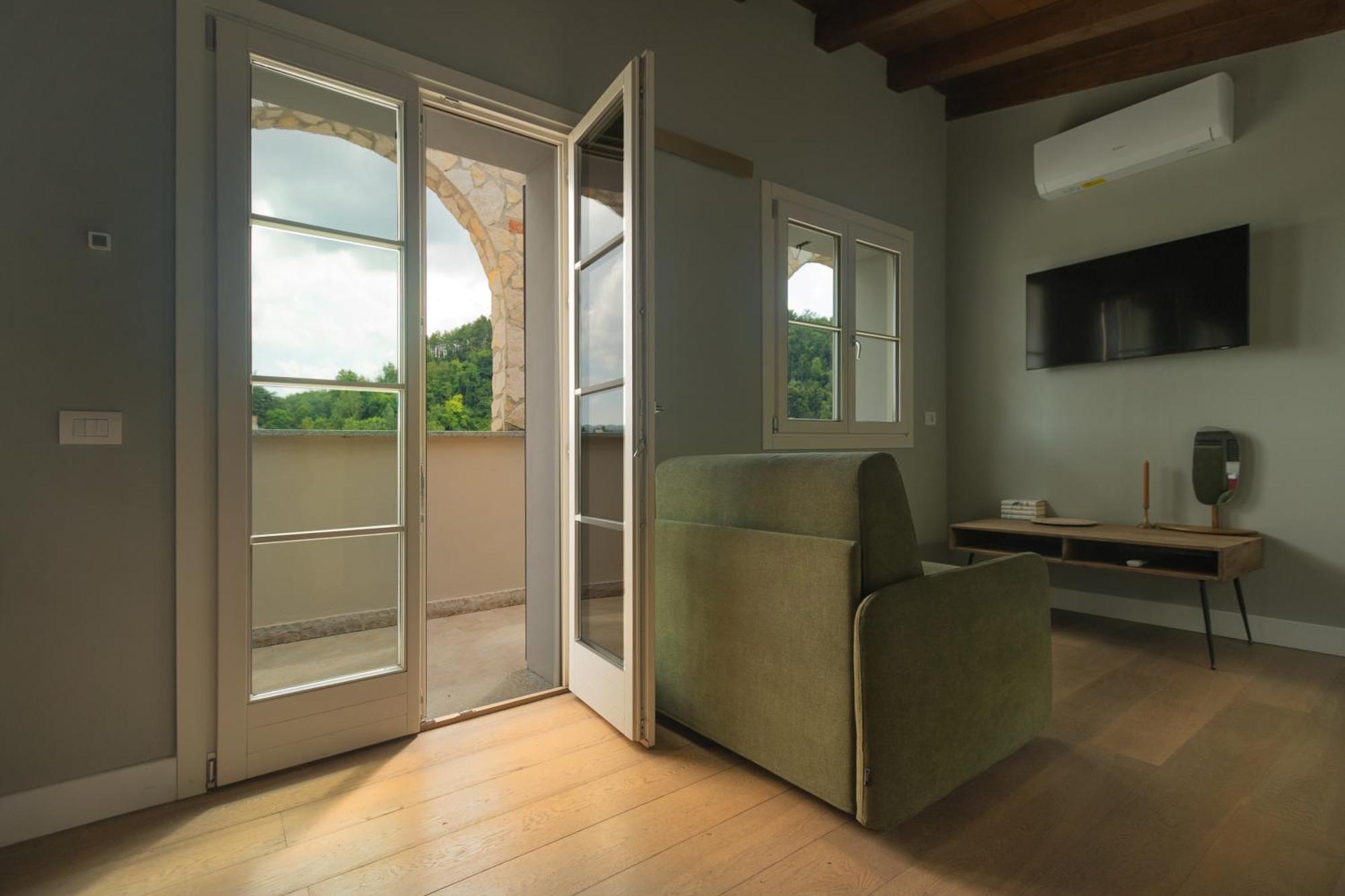 Luce Boutique Hotel Fortunago Экстерьер фото