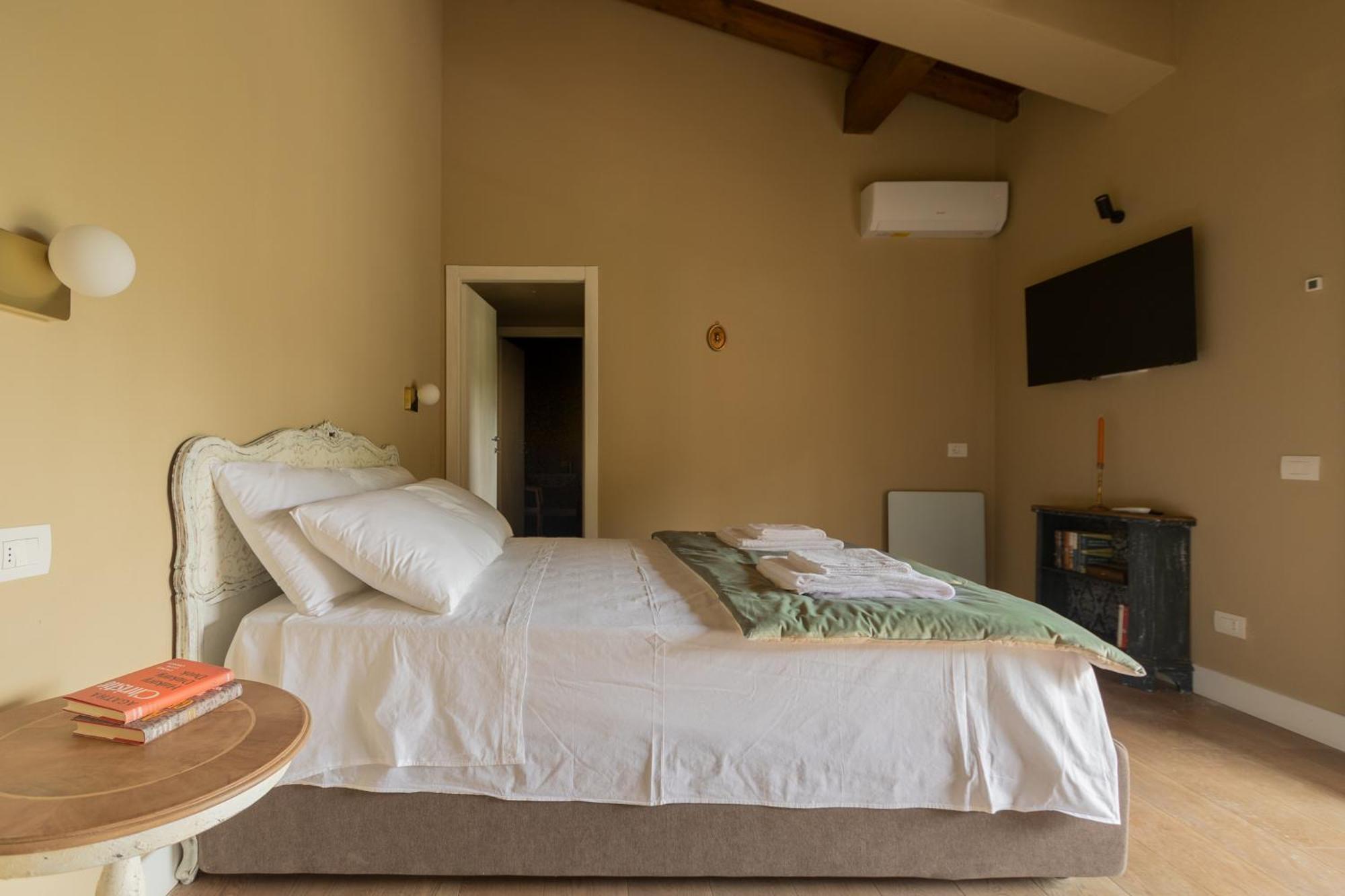 Luce Boutique Hotel Fortunago Экстерьер фото
