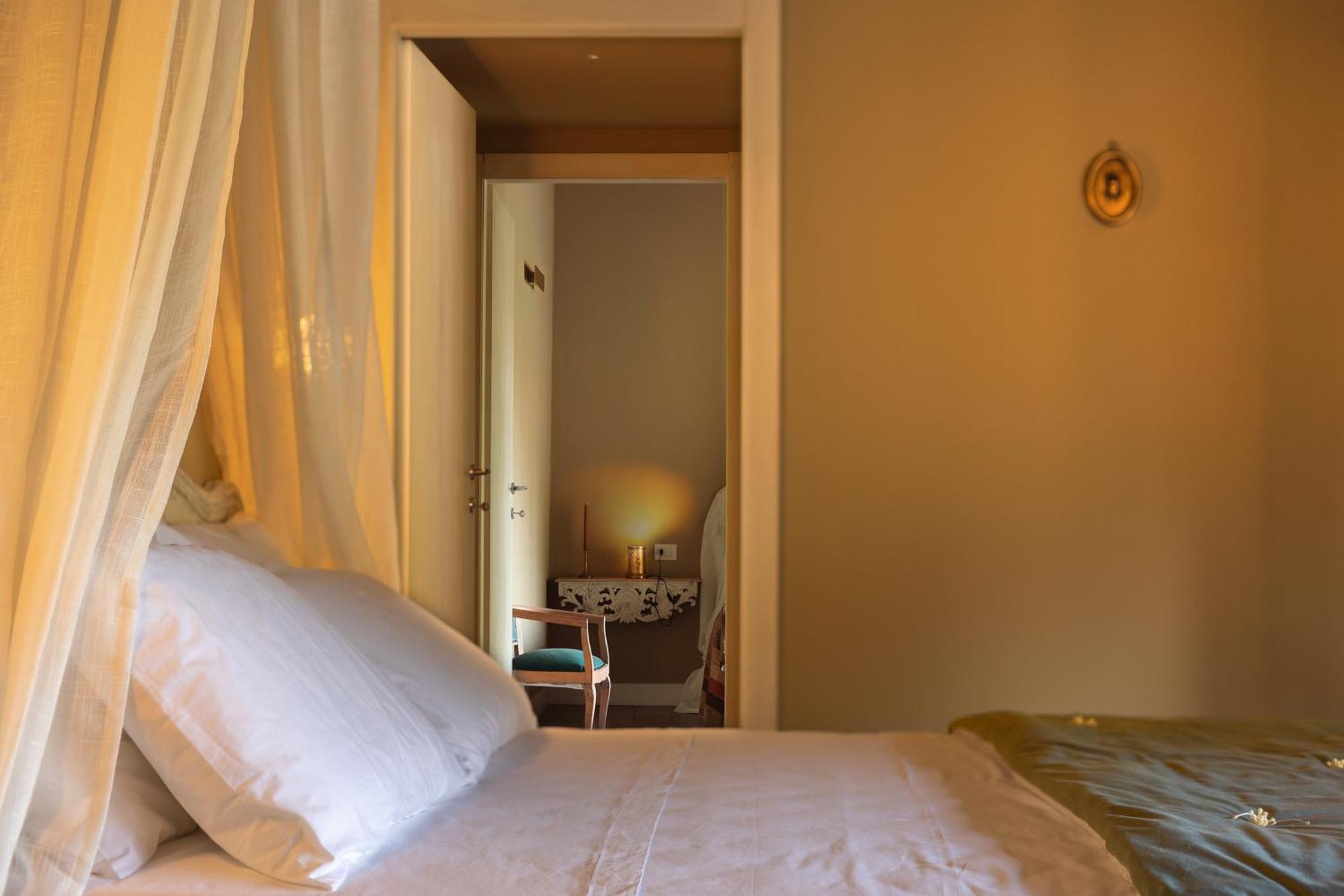 Luce Boutique Hotel Fortunago Экстерьер фото